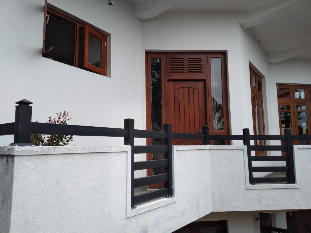 Holly House Homestay Ella Extérieur photo